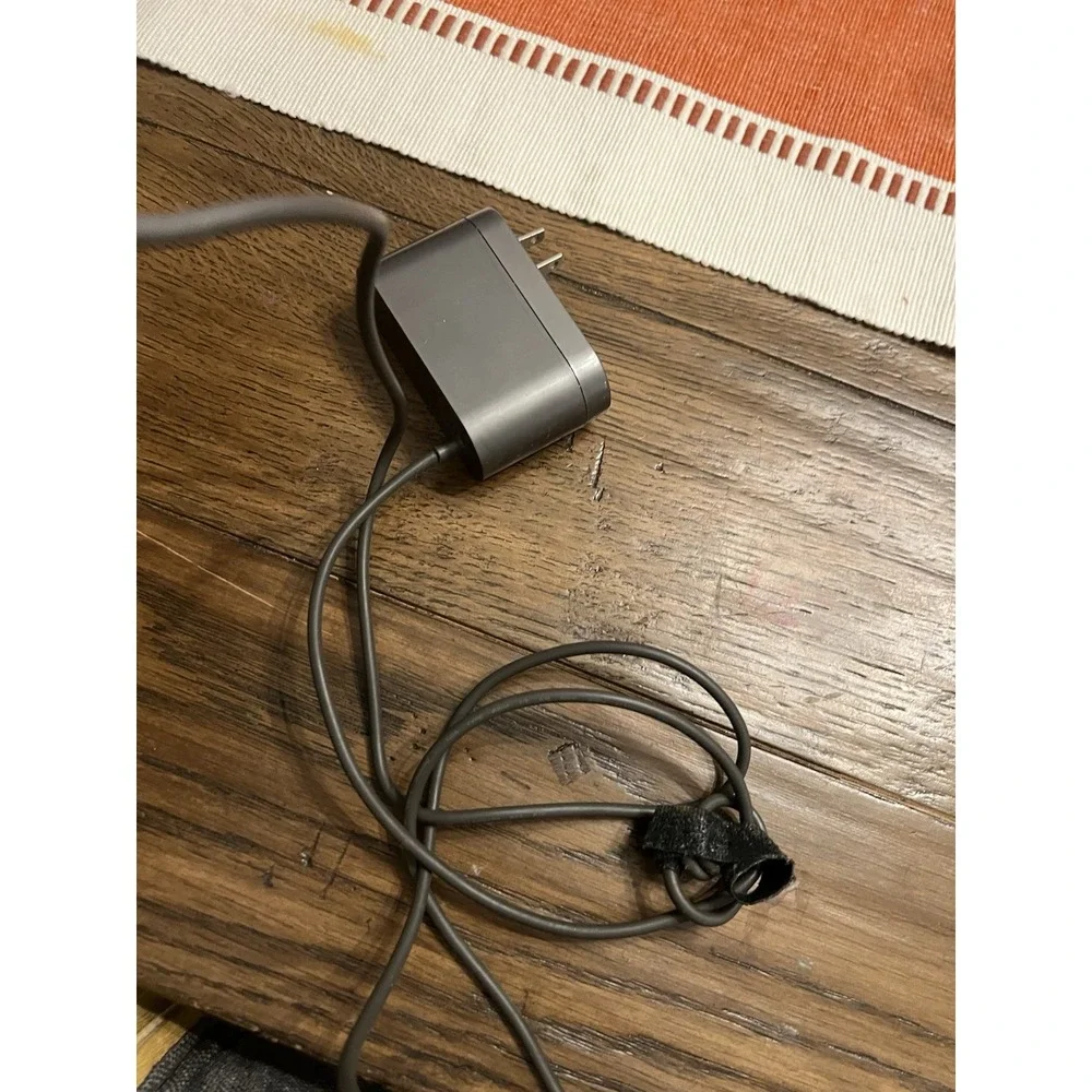Dyson t100263 Docking Station Plus Power Cord EUC.